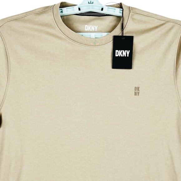 DKNY Men's Stretch Pullover Short Sleeve Khaki Soft T-shirt Size Medium NWT - Picture 3 of 9